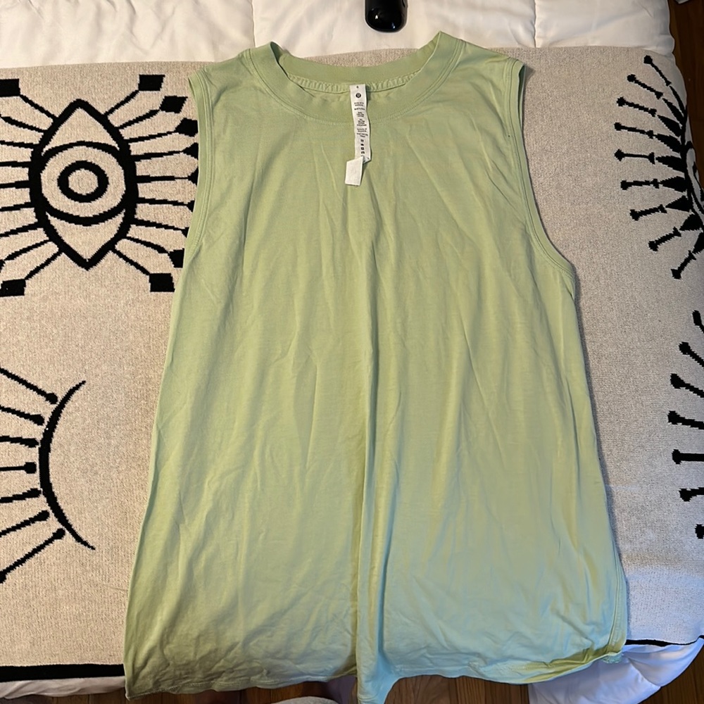 mint green lululemon workout tank